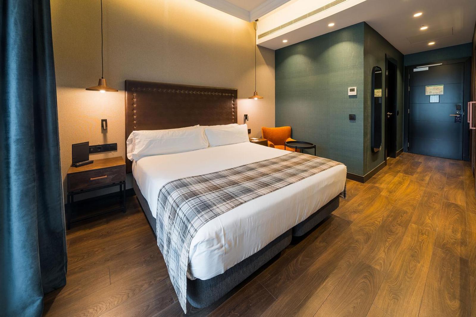 Catalonia Donosti Hotel San Sebastian Exterior photo